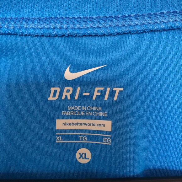 Mens Nike Dri-Fit Training Shirt size XL - Picture 2 of 2